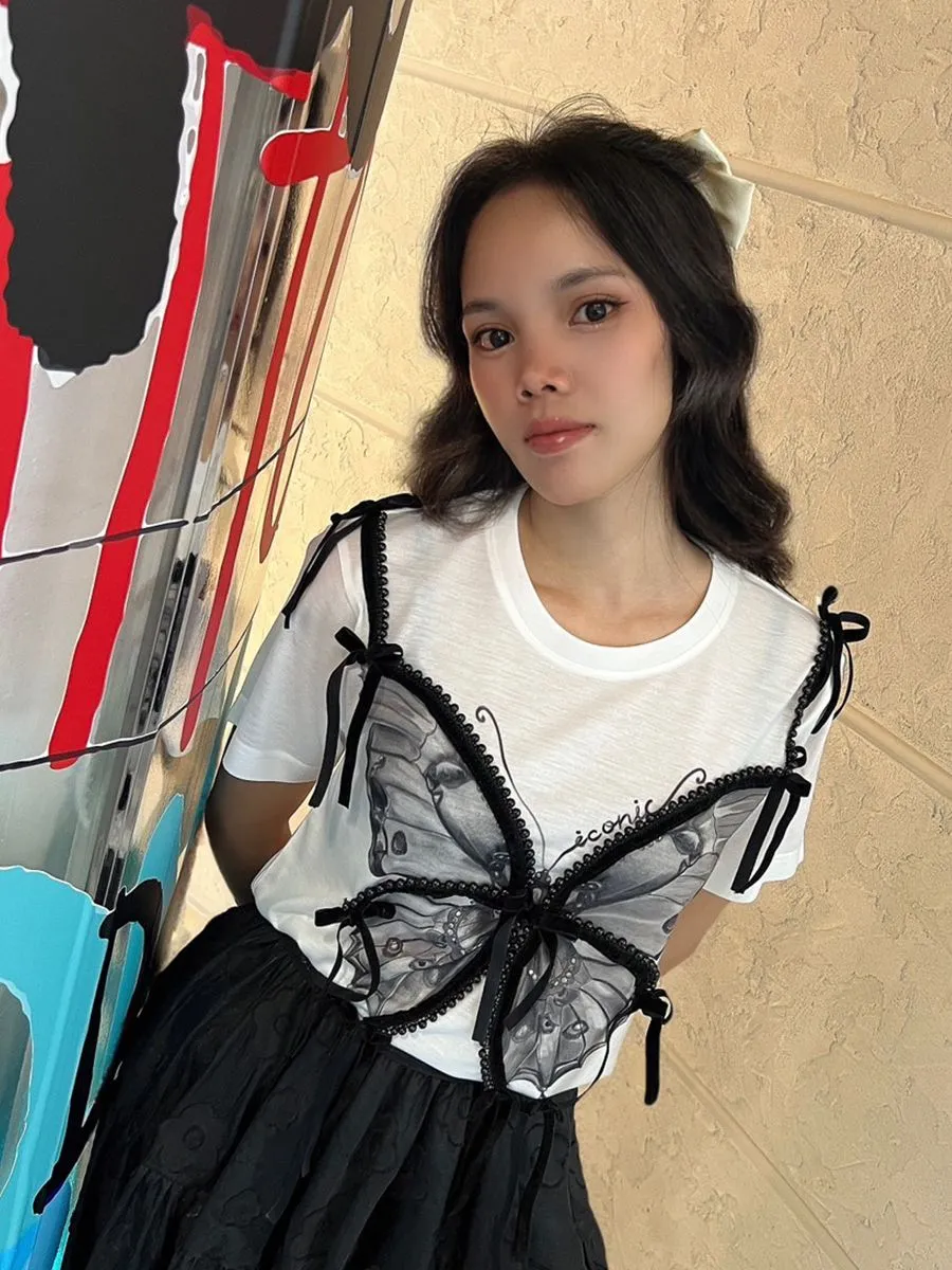 ICONIC WOMAN BLACK NIGHT BUTTERFLY T-SHIRT