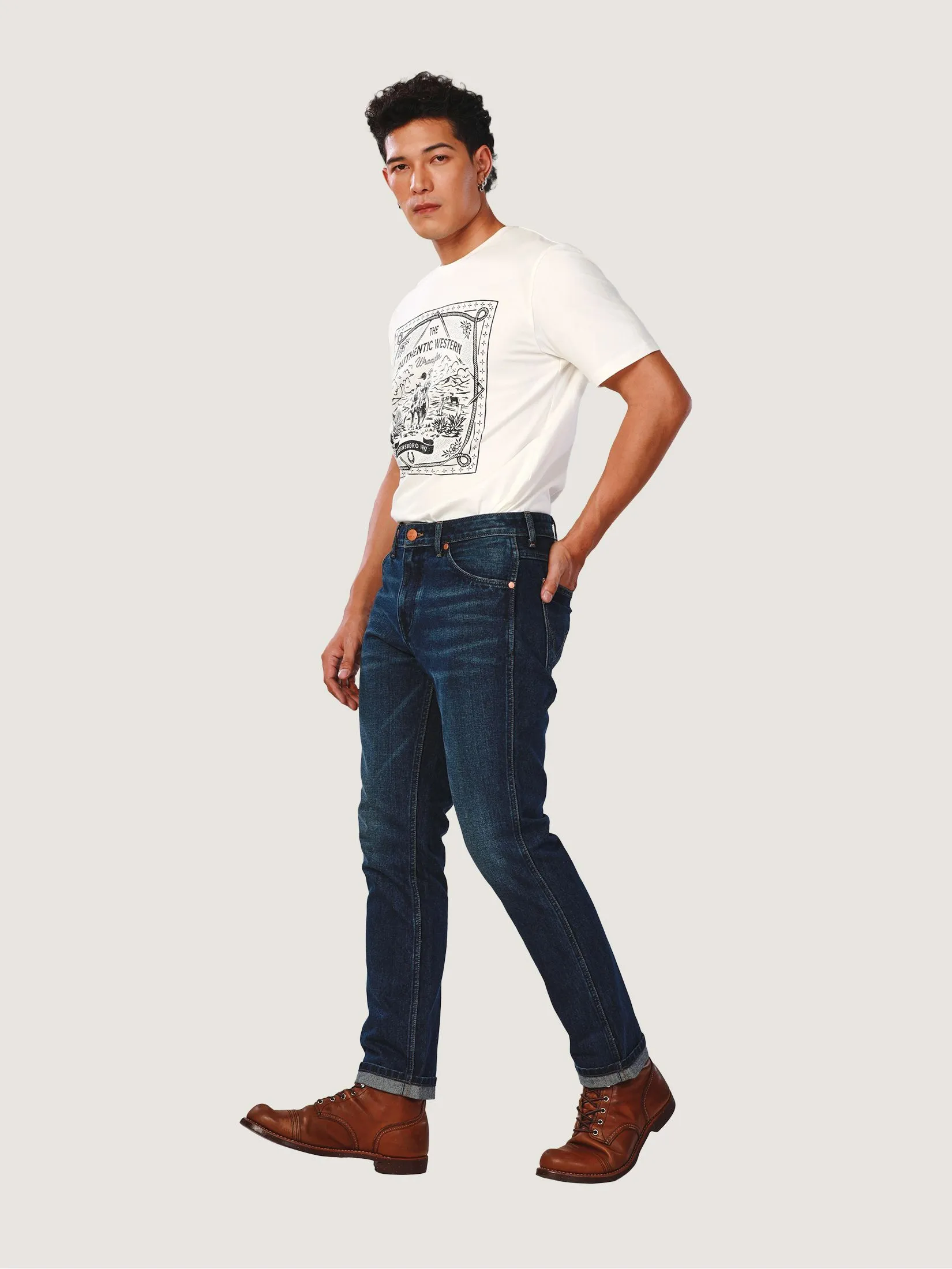 WRANGLER Men's Jeans Everyday with Wrangler Collection Mid Greensboro Fit Mid Indigo