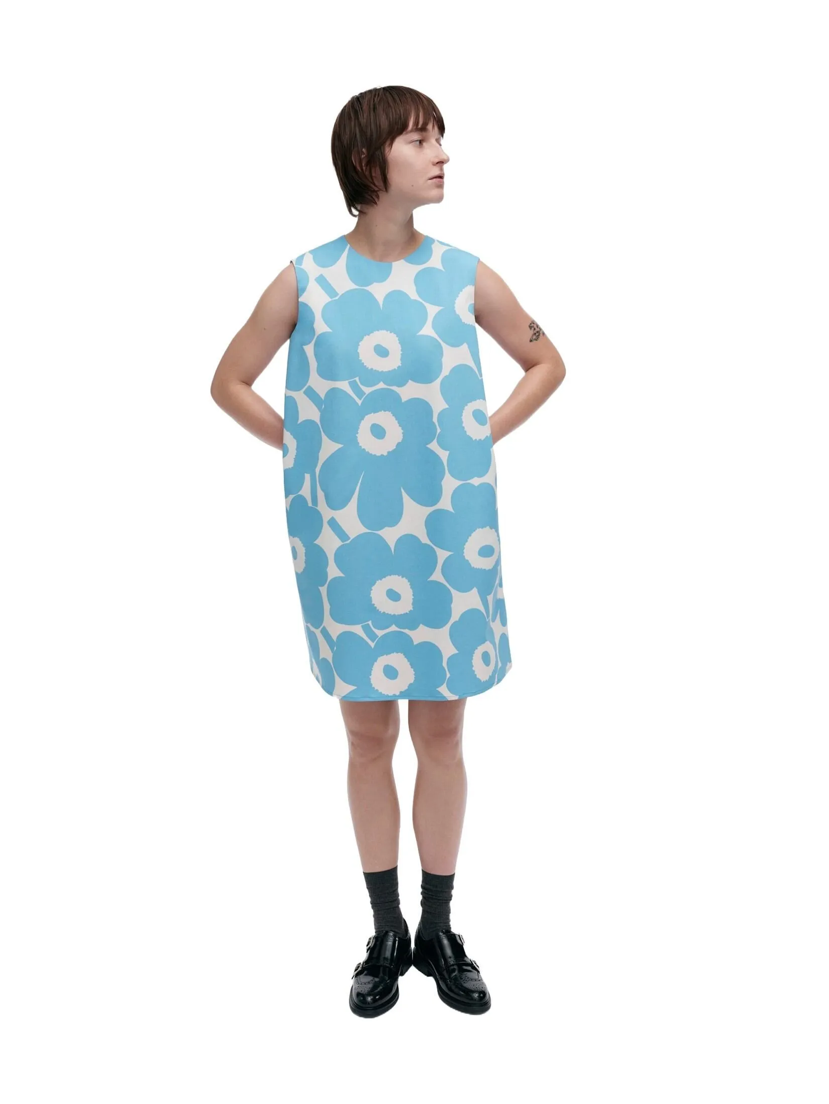 MARIMEKKO LOGHT BLUE WOMAN SILUETTI UNIKKO
