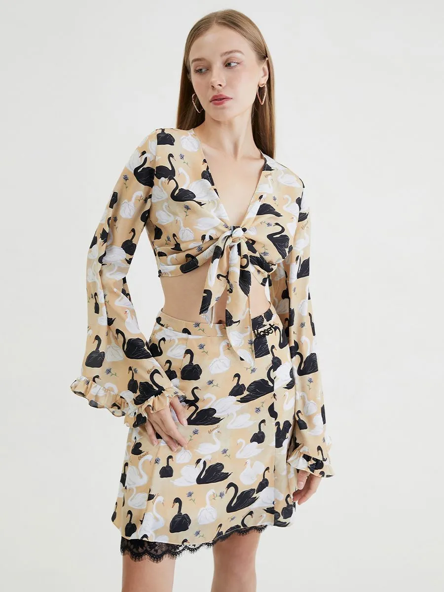 KLOSET (RS24) Swan Print with Lace Detail  Beige