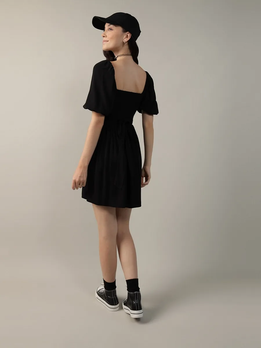 AMERICAN EAGLE WOMEN 7487 REVERSIBLE WRAP SMOCKED MINI 001 BLACK