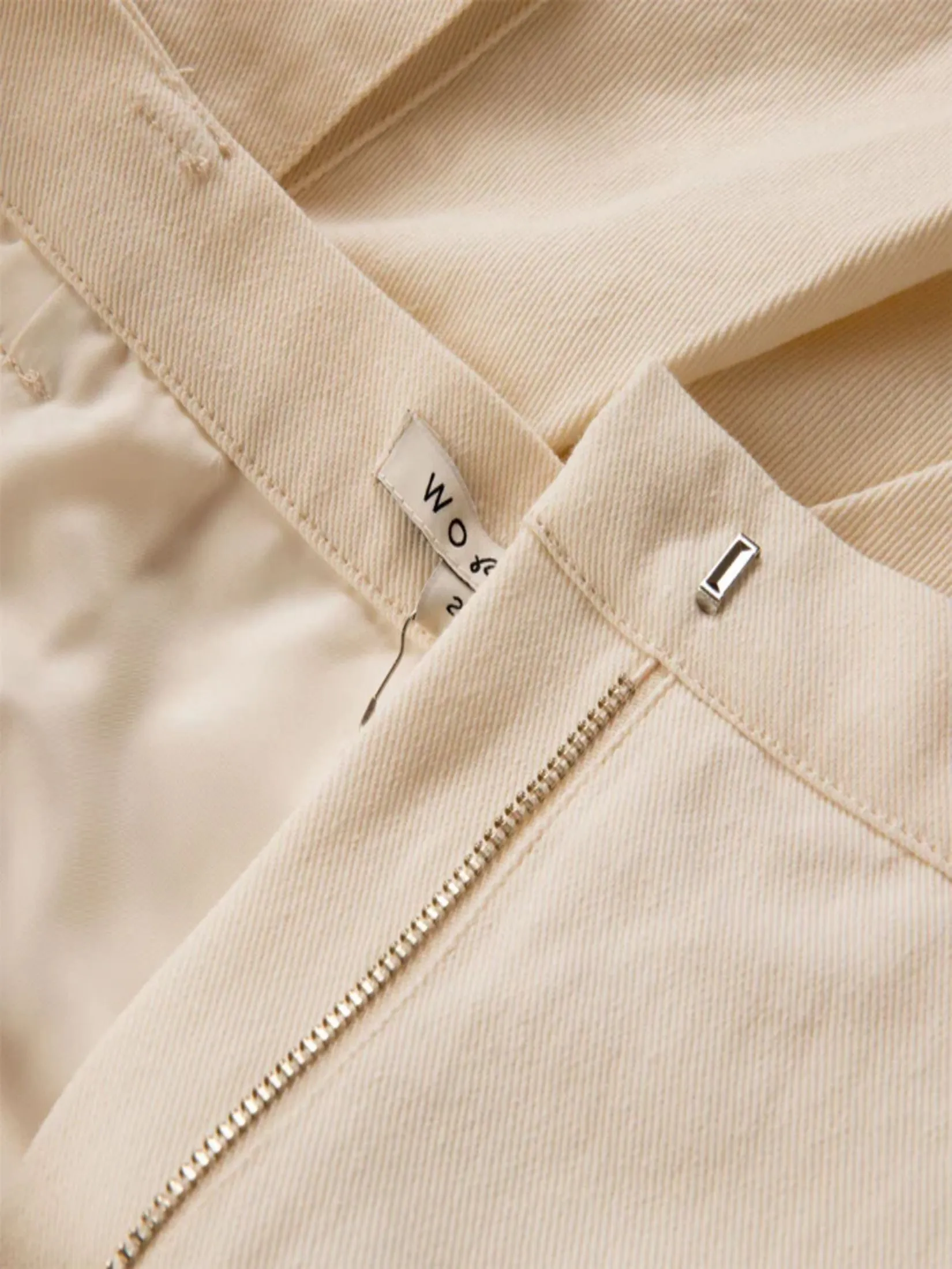 MALBON GOLF JANE SKIRT IN BONE