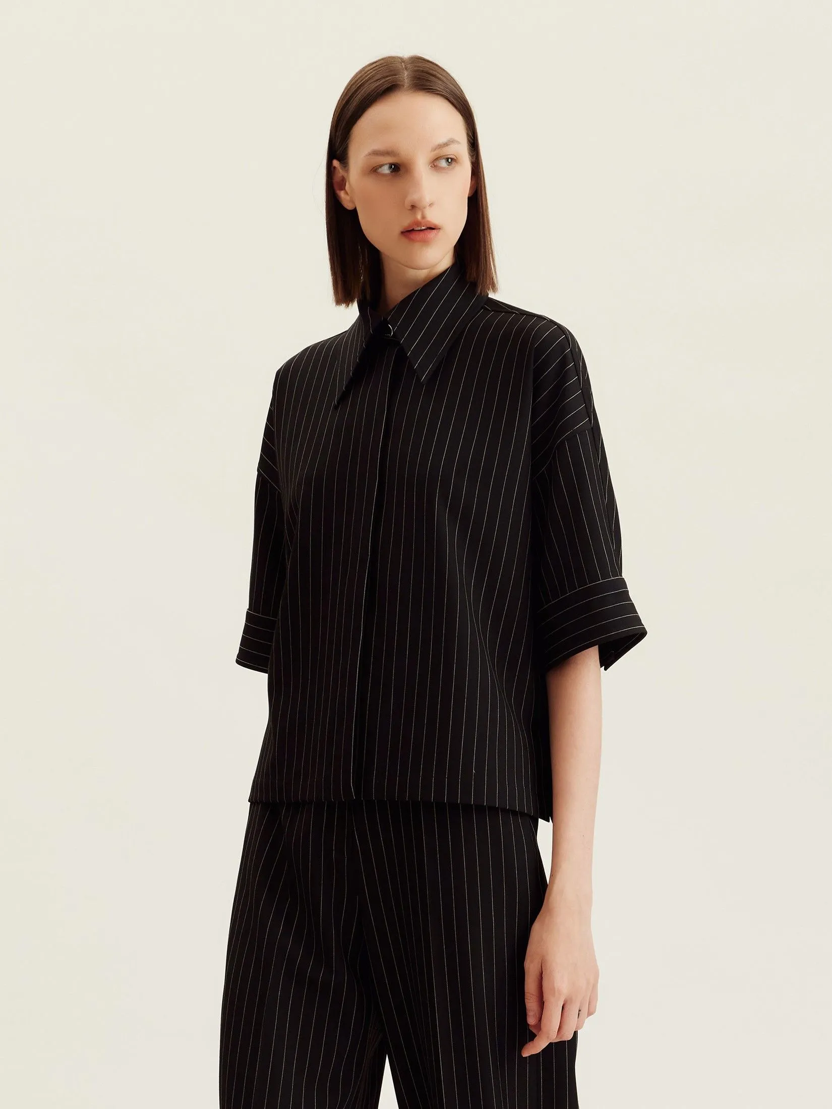 ASAVA (AW24) Pinstriped Women Cropped Shirt Black