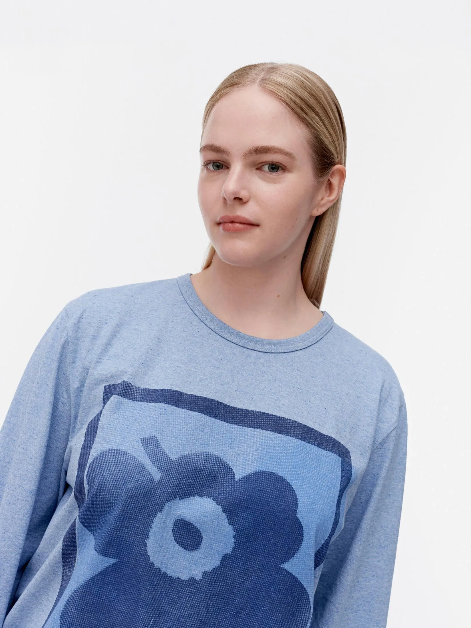 MARIMEKKO LIGHT BLUE UNISEX BISARRI UNIKKO PLACEMENT