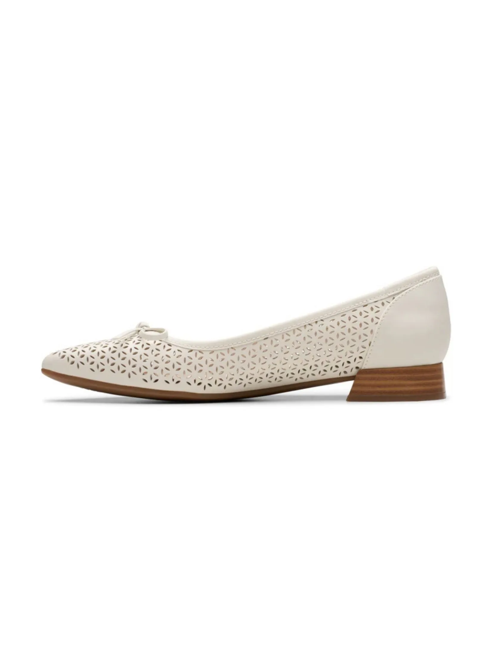 CLARKS NATALYN STEP Off White Leather Women's Ballet Flats