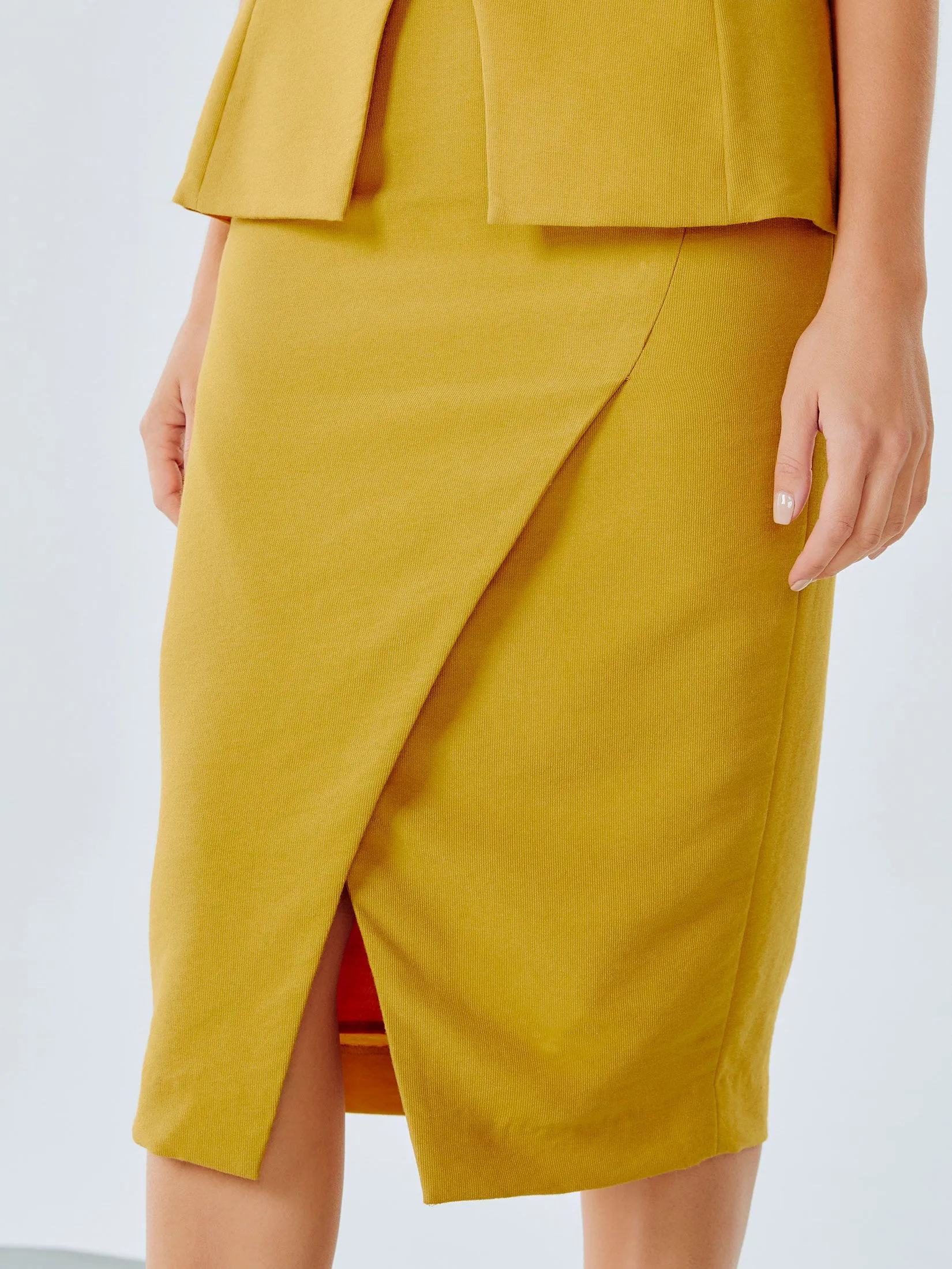 SHAKA Woman Corduroy Wrap Pencil Yellow