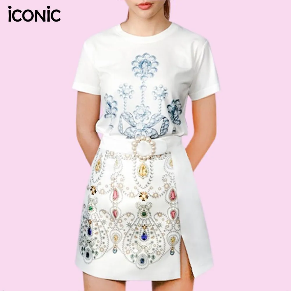 ICONIC White SKIRT UNIVERSE Model WHITEUNIVERSE6090