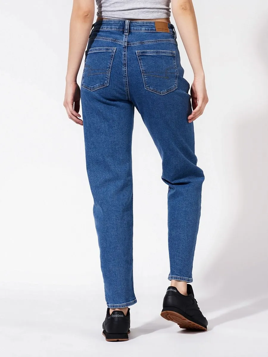 AMERICAN EAGLE WOMEN MOM STRAIGHT JEANS - INTL - VALUE 915 LIGHT WASH