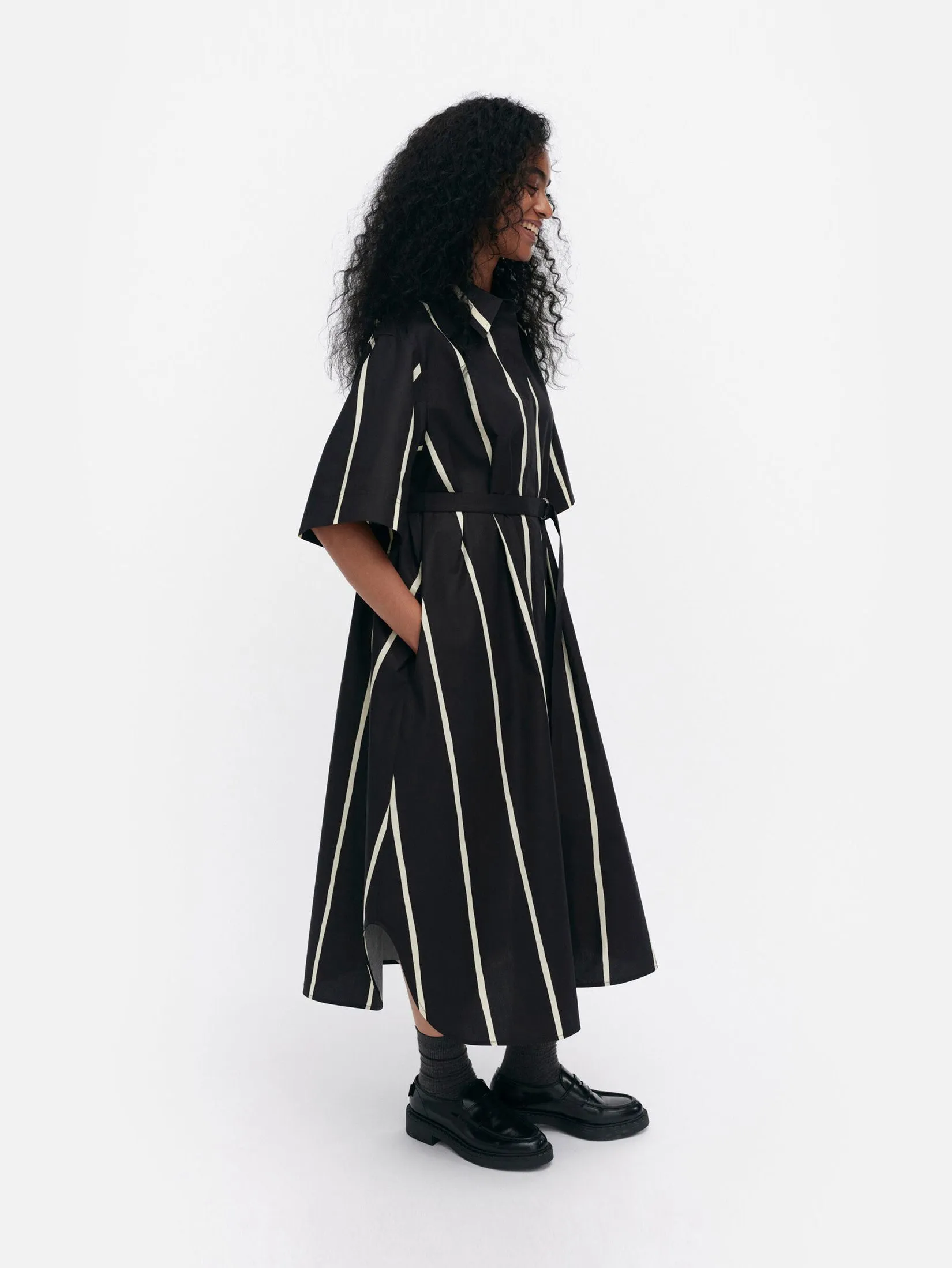 MARIMEKKO BLACK WOMAN PAPERI PUHVELI DRESS DRESS