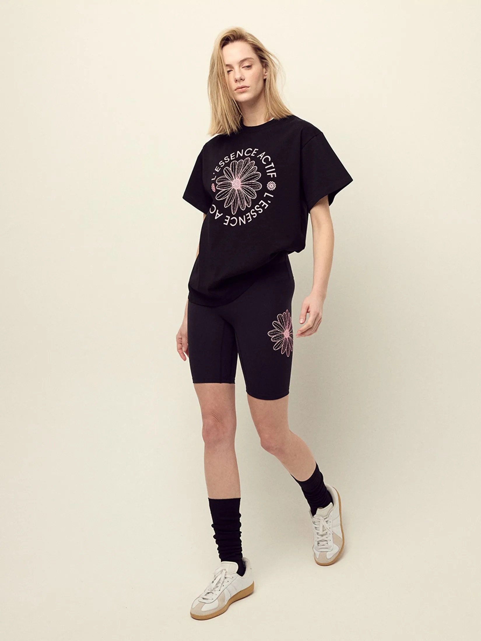 MARDI MERCREDI ACTIF T-Shirt Actif Emblem Black Pink F