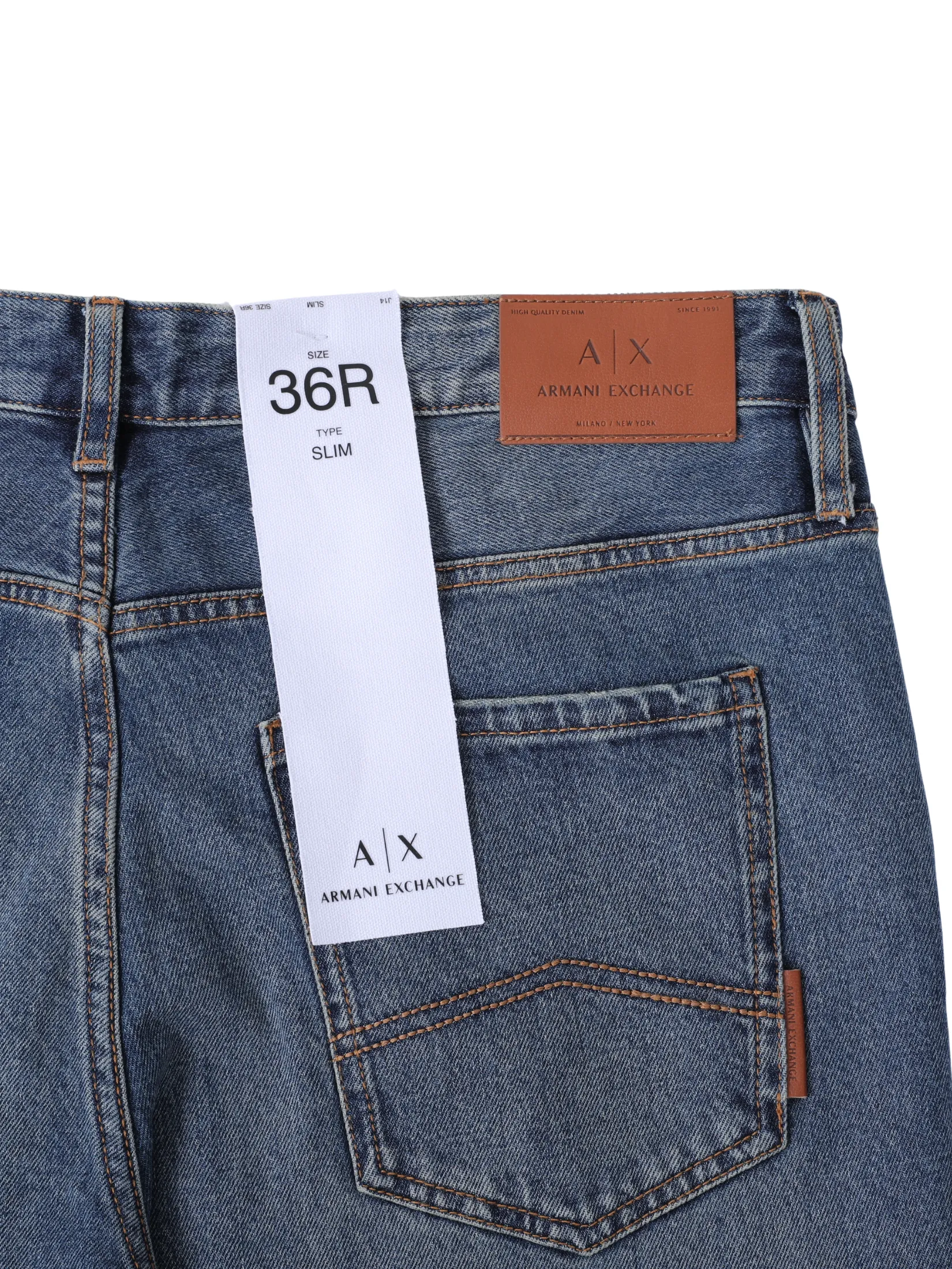 ARMANI EXCHANGE Jeans Men XM000070-AF19775-MB001 Blue