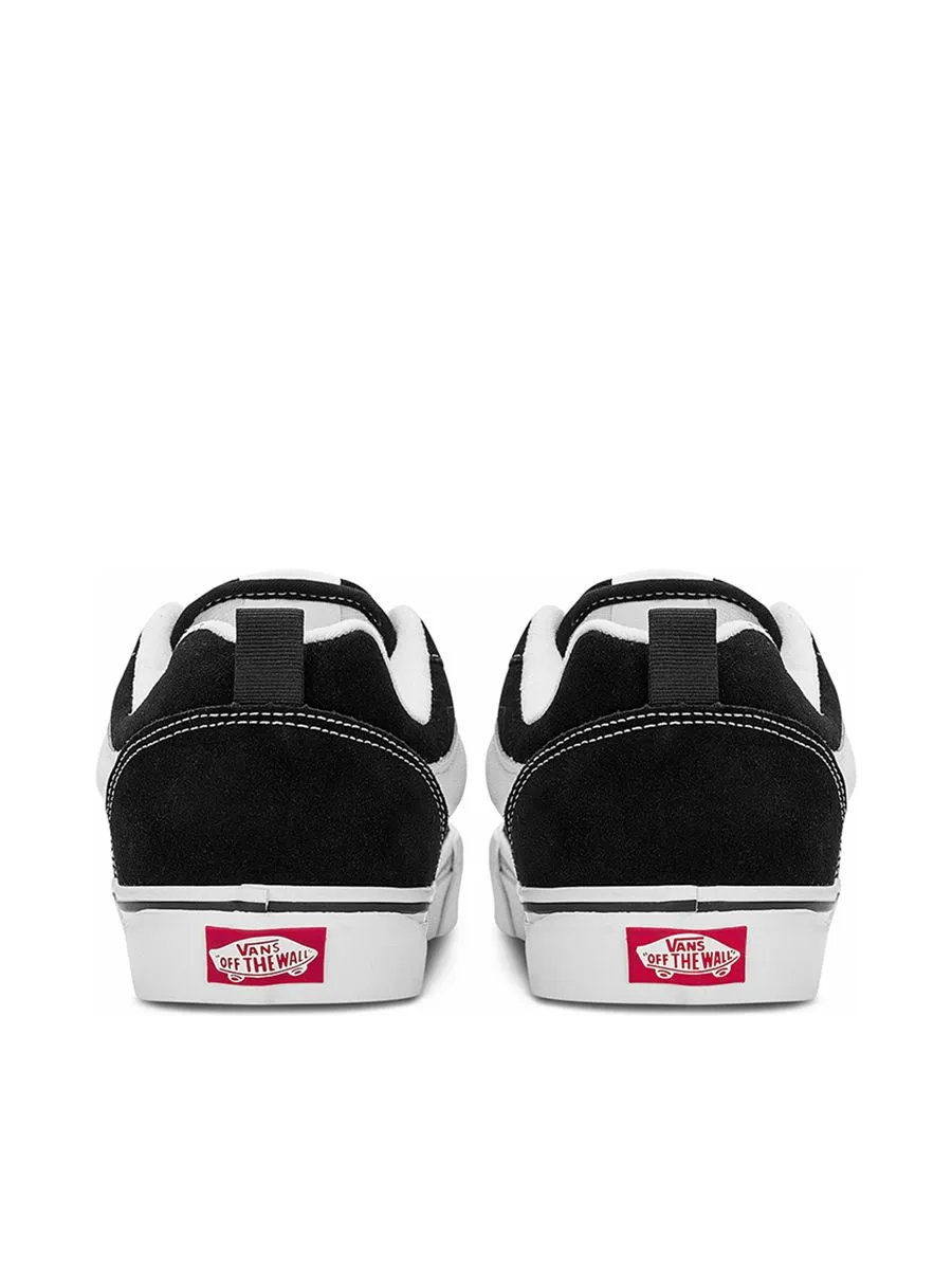 VANS Unisex Sneakers KNU Skool - Black/True White