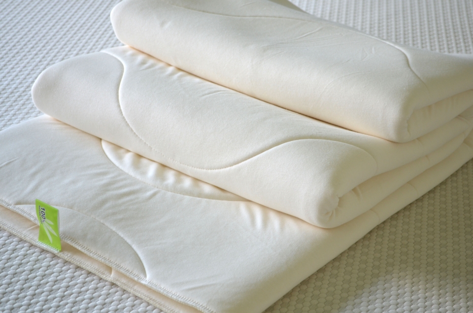 Одеяло из натурального латекса шириной 210 и длиной 200 или 230 см