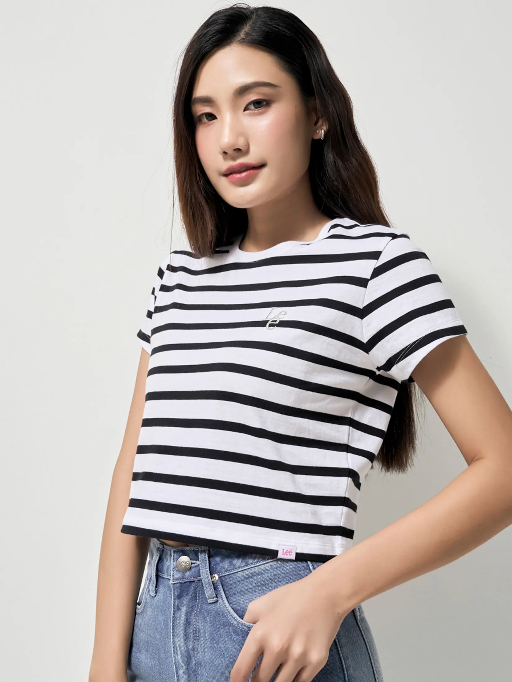 LEE Women s Tee Short Sleeve Lee Pink Collection Crop Fit White