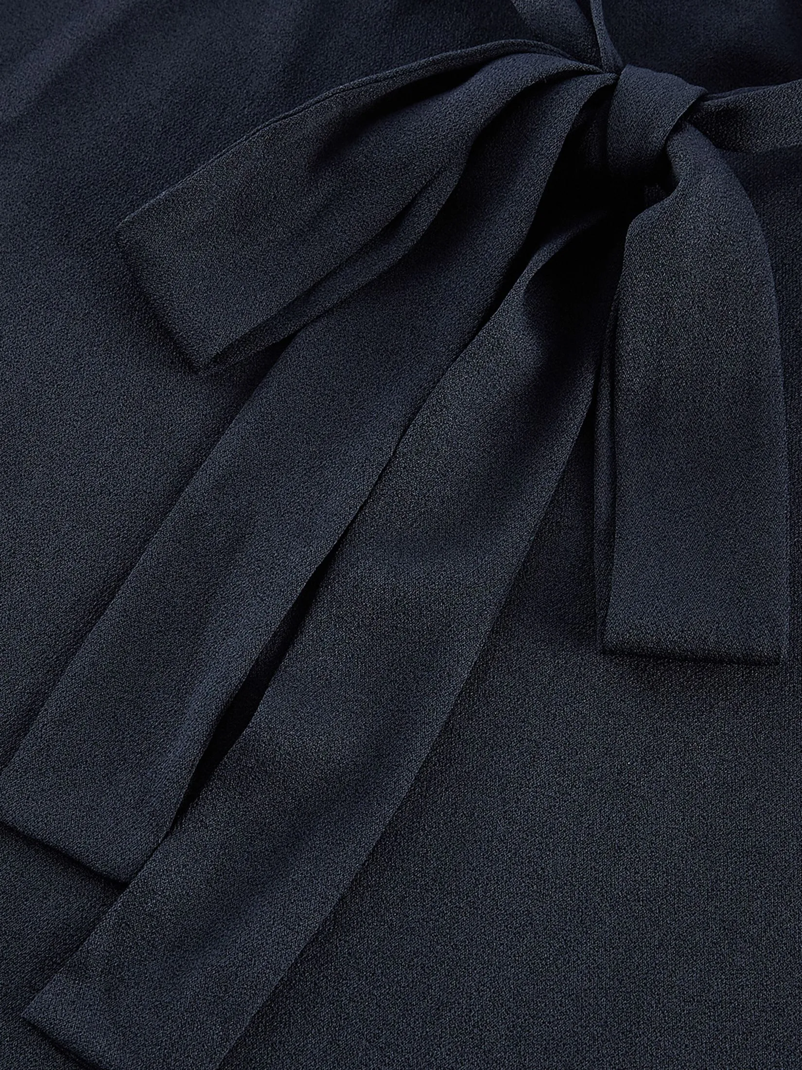 G2000 Women Clothing Crepe Colour Block Layered Sleeveless  Stand Collar Tie Blouse Regular Fit - Navy