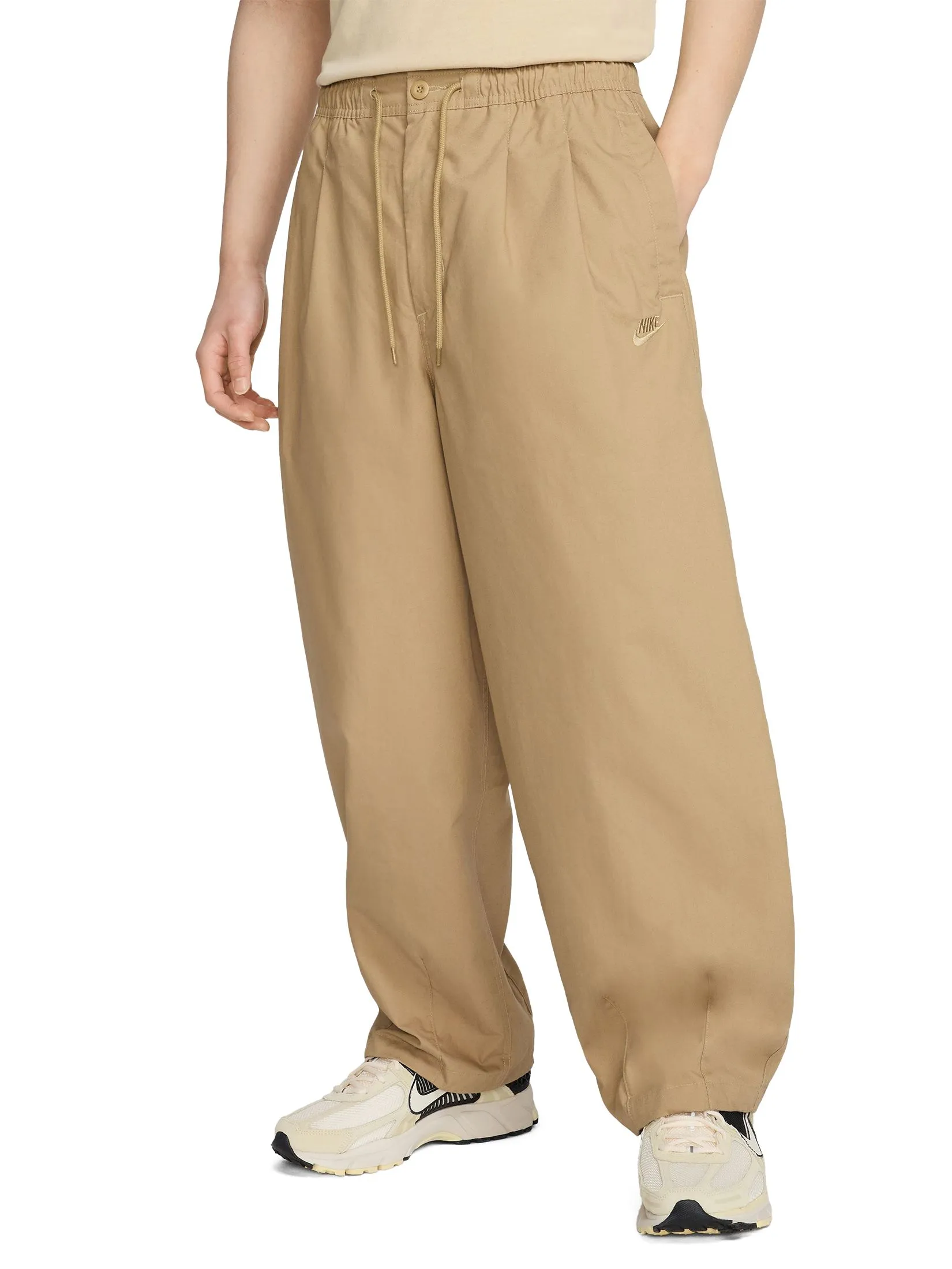 NIKE Men Balloon Pants Club HJ1974-297 Parachute Beige/Parachute Beige