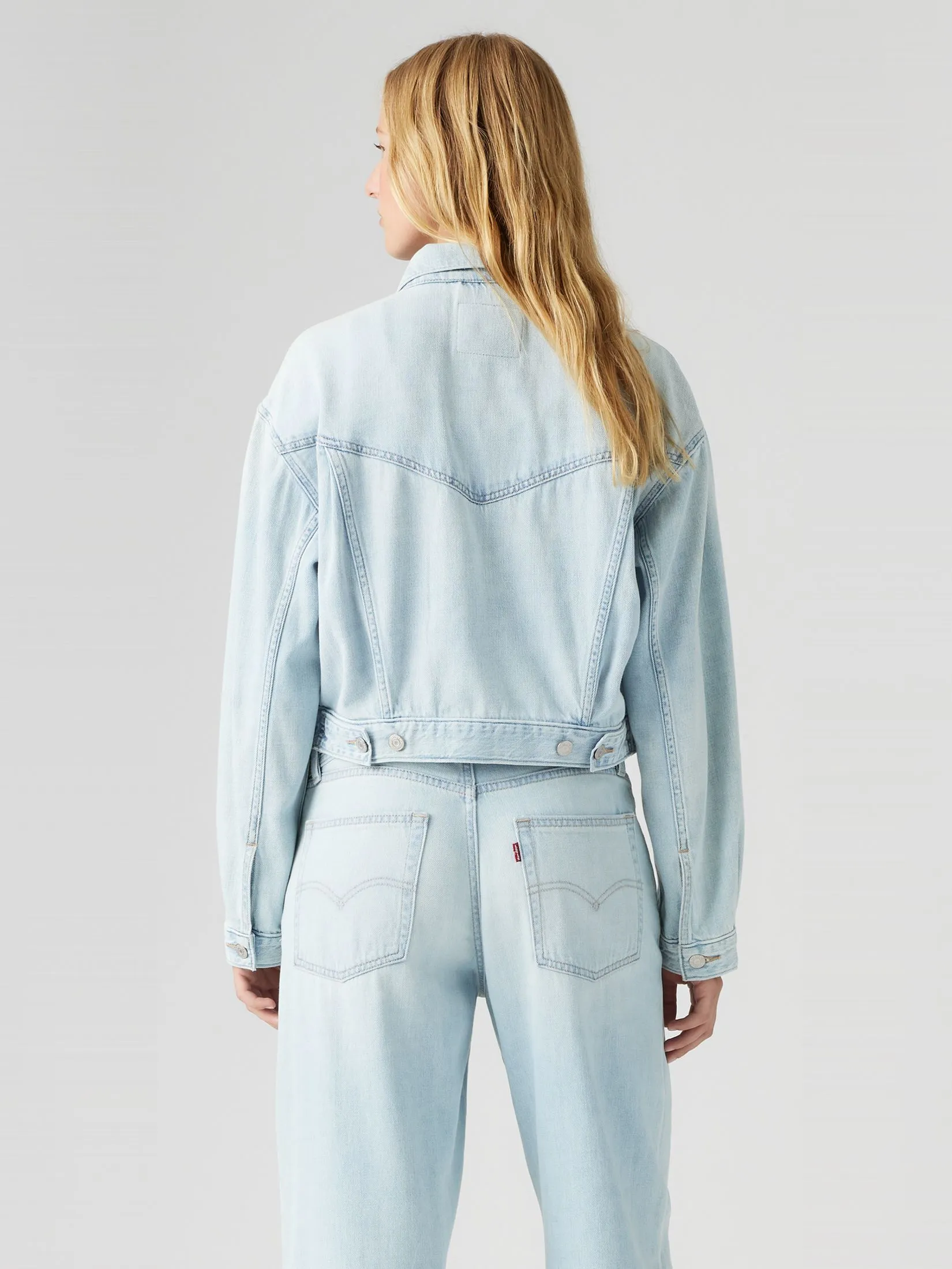 LEVI'S Women's Shrunken '90s Trucker Jacket Light Blue