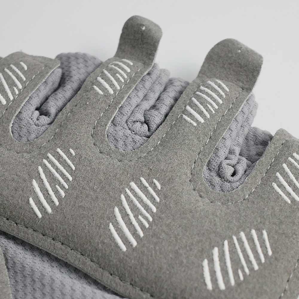 S SPORTS White Women's Training Gloves - White - L (US SIZE)