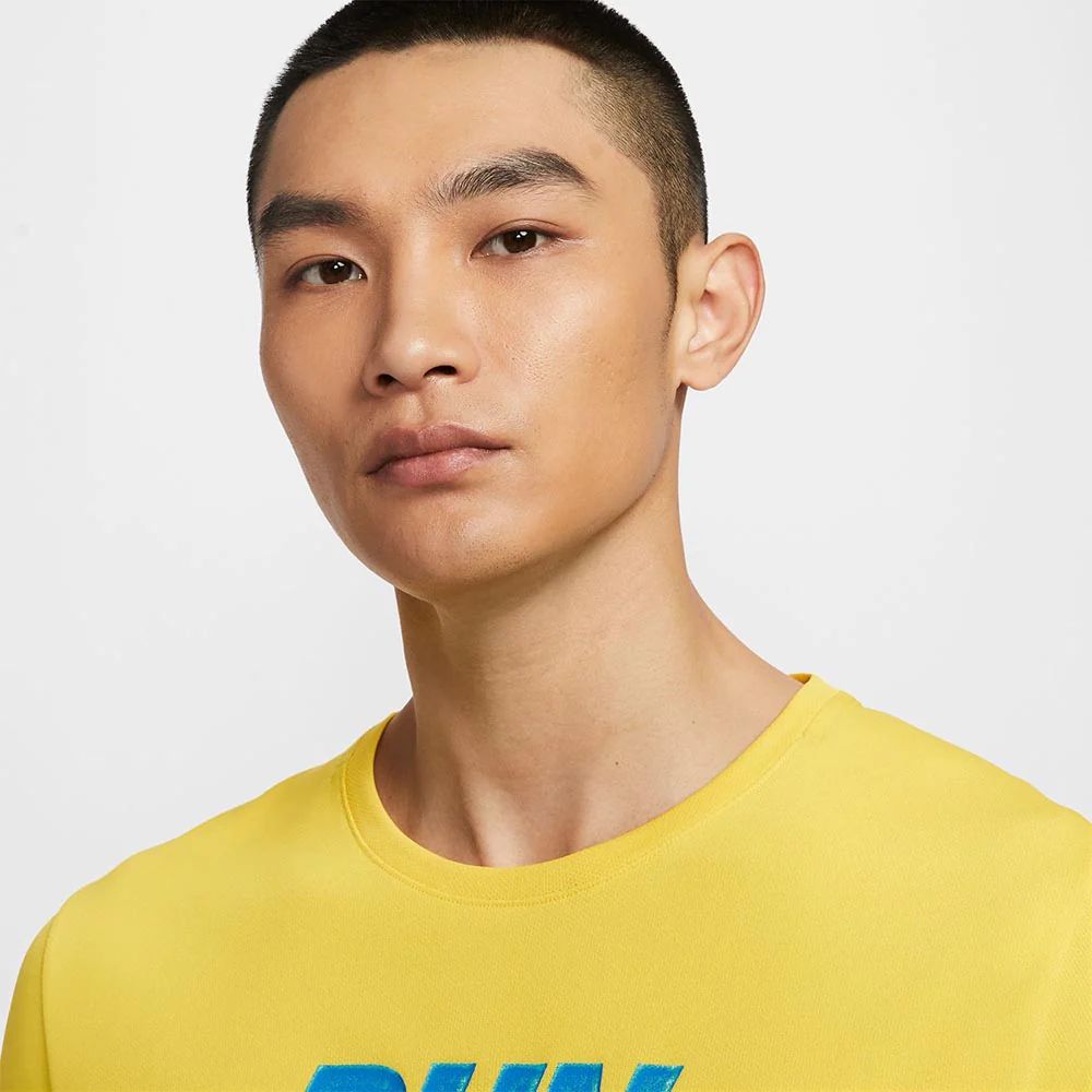 Мужская беговая футболка Nike Miler Run Energy — цвет желтый, размер L (американский размер)