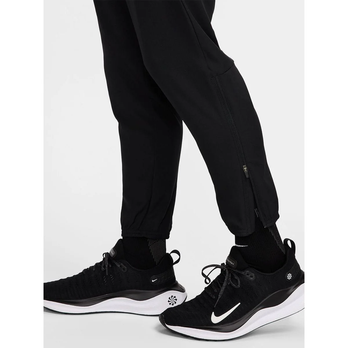 NIKE Challenger Dri-FIT Woven Men's Running Pants - Black - L (ASIAN SIZE)