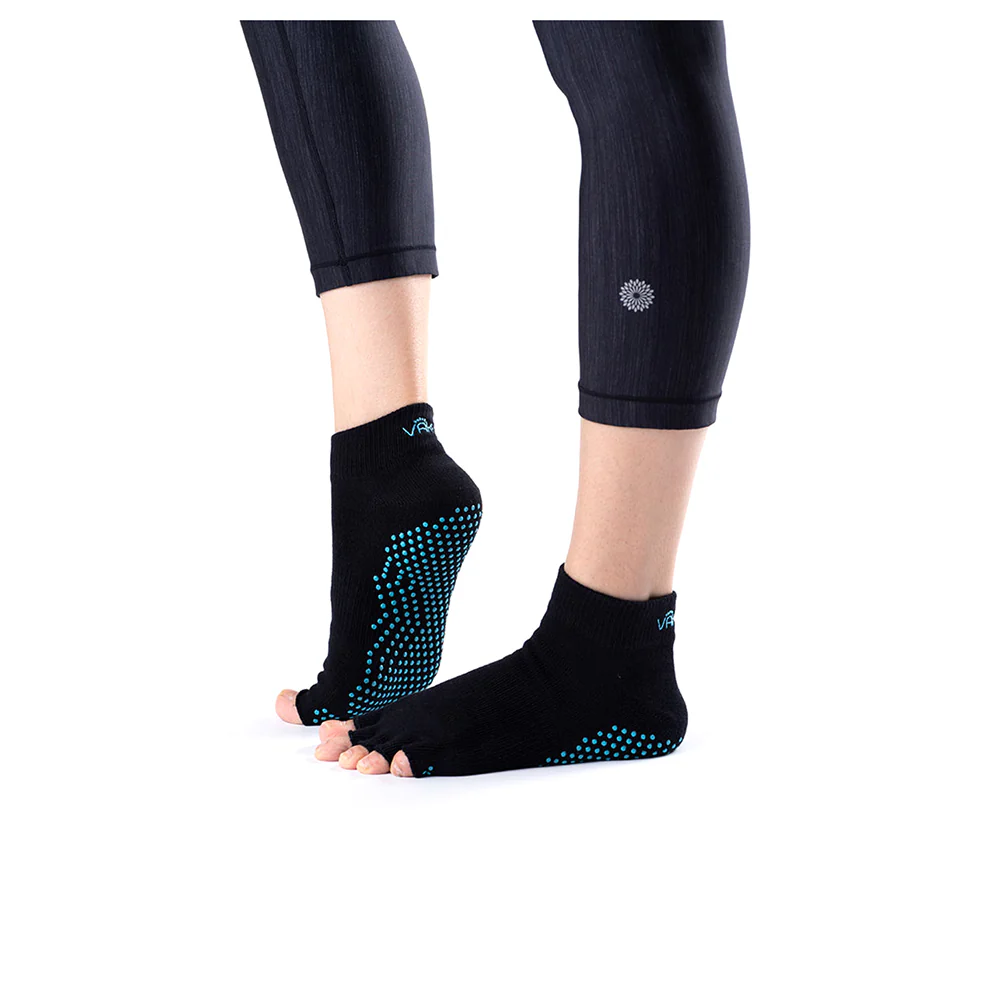 VAKEN Grip Half Toe Unisex Training Socks - Black - M/L