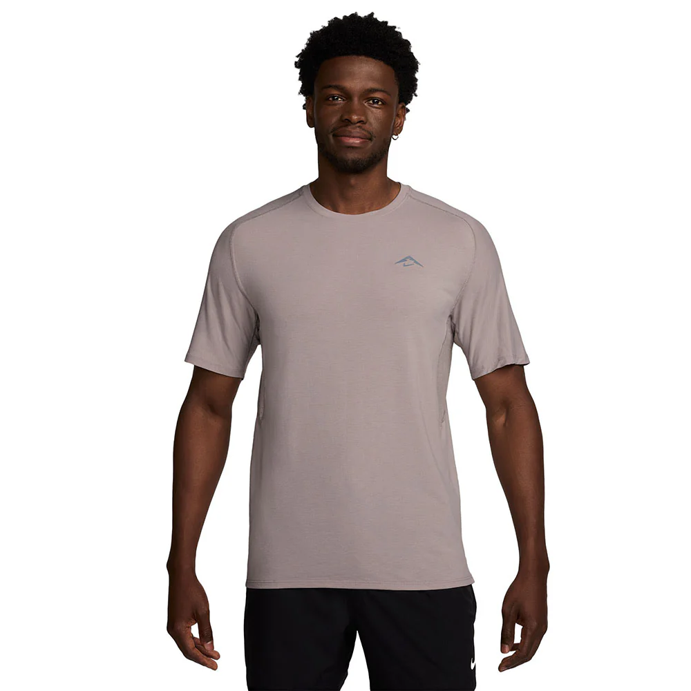 NIKE Trail Solar Chase Men's Running T-Shirt