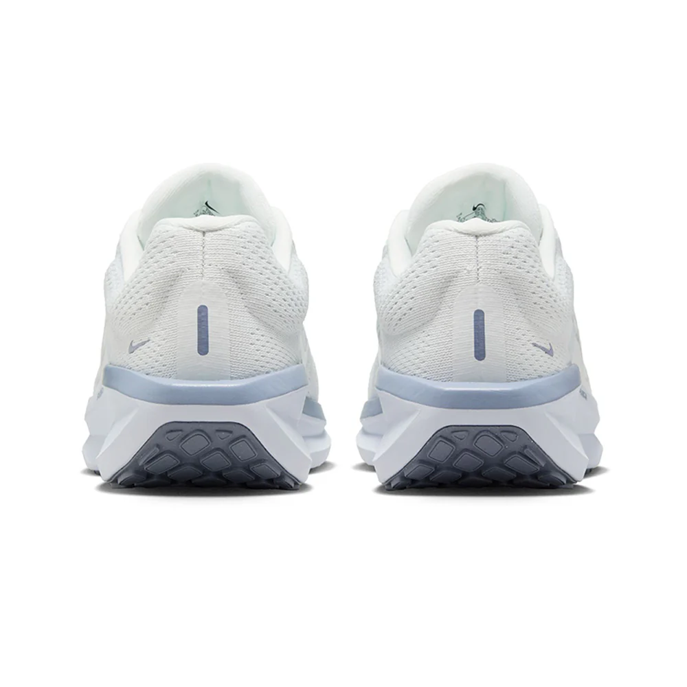 Женские беговые кроссовки Nike Winflo 11 — цвет белый, размер US 6