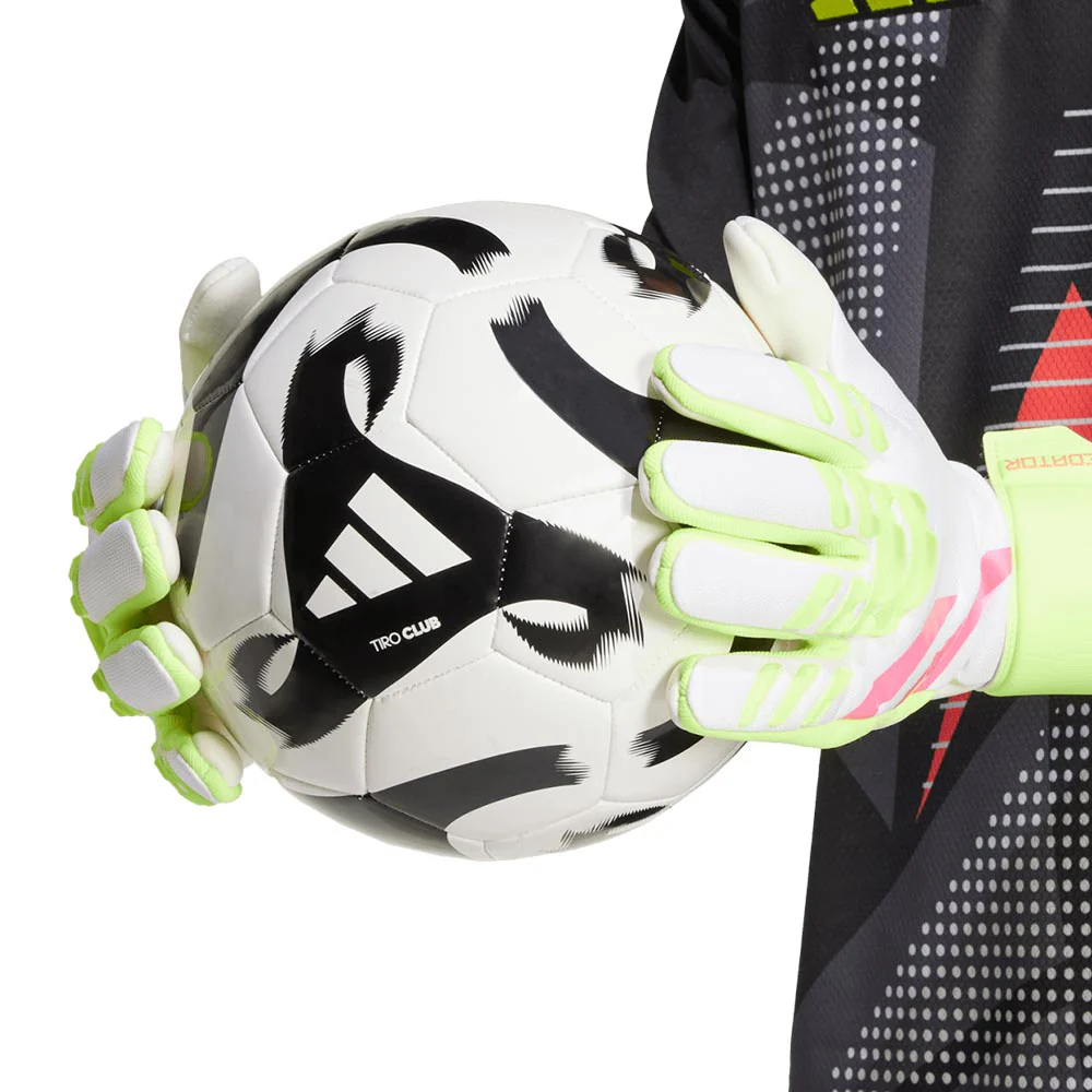 Мужские перчатки Adidas Predator League Goalkeeper — цвет белый, размер UK 7