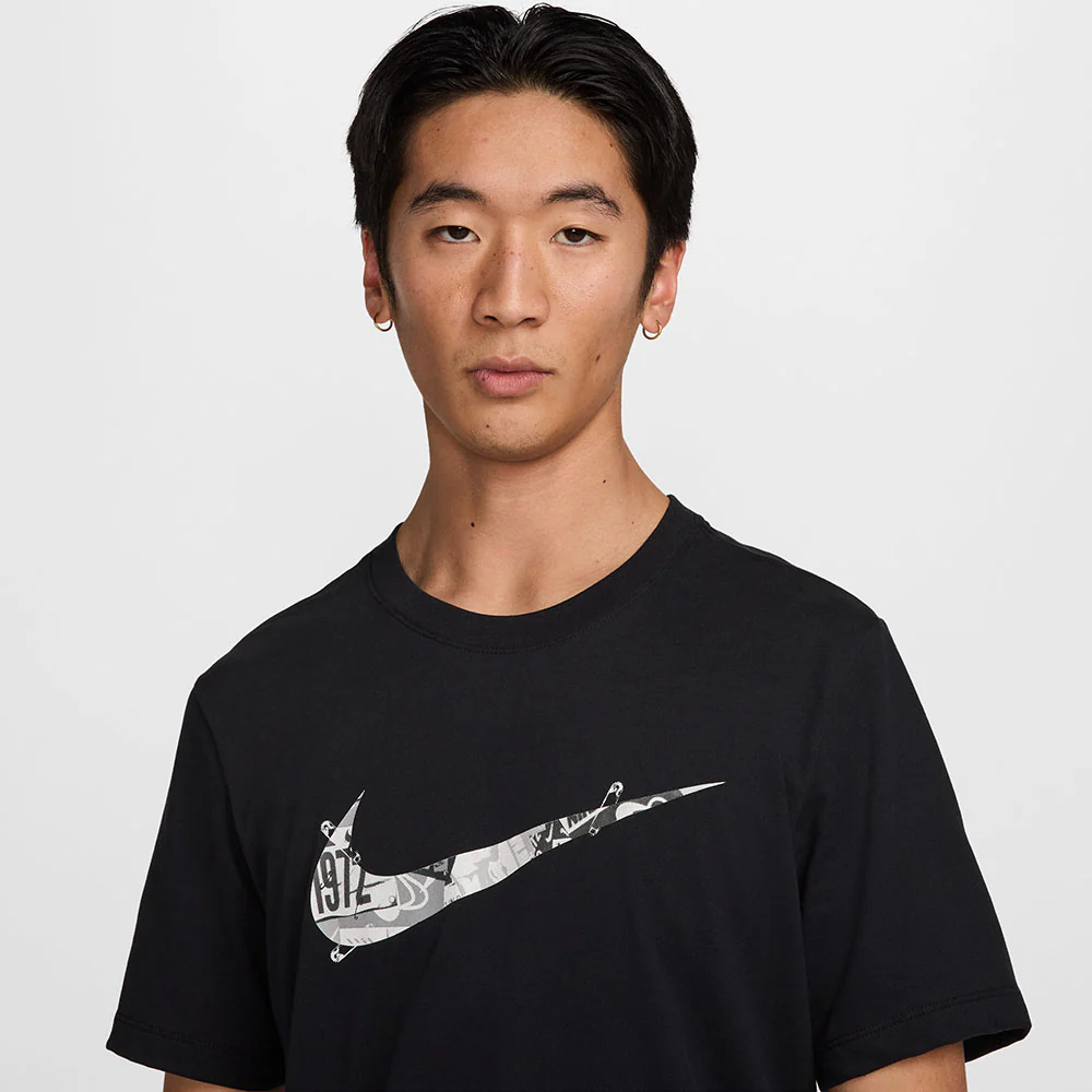 NIKE Dri-FIT Men's Running T-Shirt - Black - L (ASIAN SIZE)