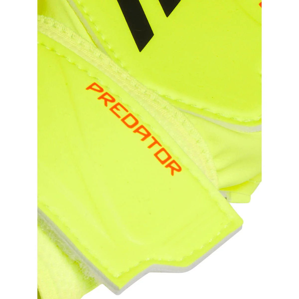 Детские перчатки Adidas Predator Training Goalkeeper — цвет желтый, размер US 4