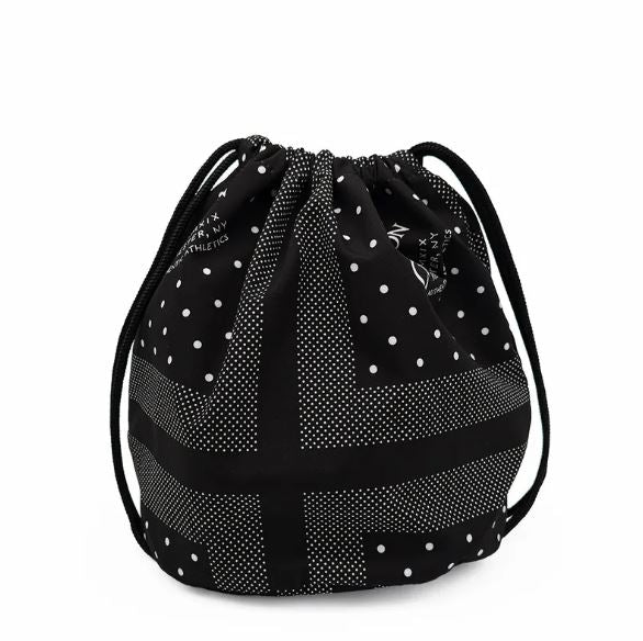 CHAMPION DRAWSTRING POCHETTE ถุงผ้าหูรูด C8-B705B-090 ผู้ชายและผู้หญิง BLACK - Black - F