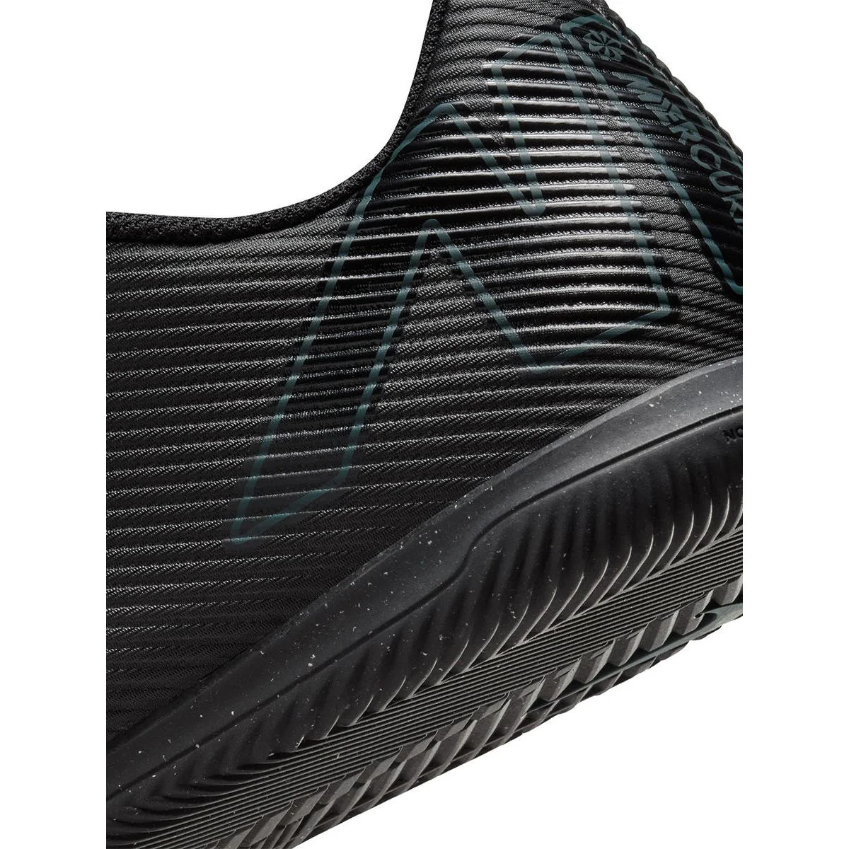 NIKE Mercurial Vapor 16 Club Men's Futsal Shoes - Black - US 10