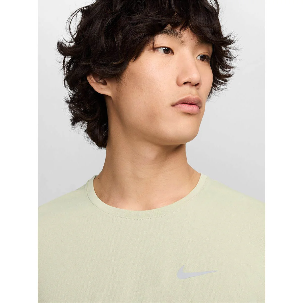 NIKE Dri-FIT UV Miler Men's Running T-Shirt - Black - L (ASIAN SIZE)