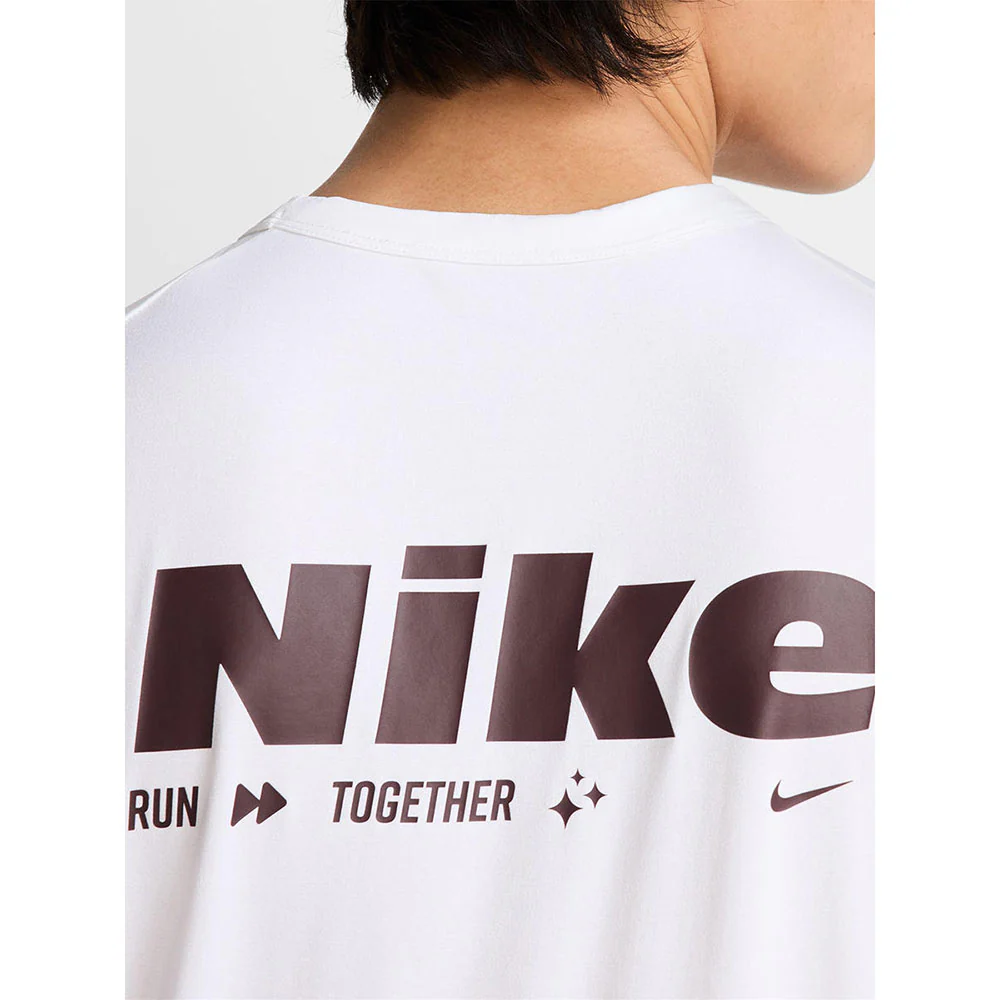 Мужская тренировочная футболка Nike Dri-FIT UV Hyverse — цвет белый, размер L (азиатский размер)