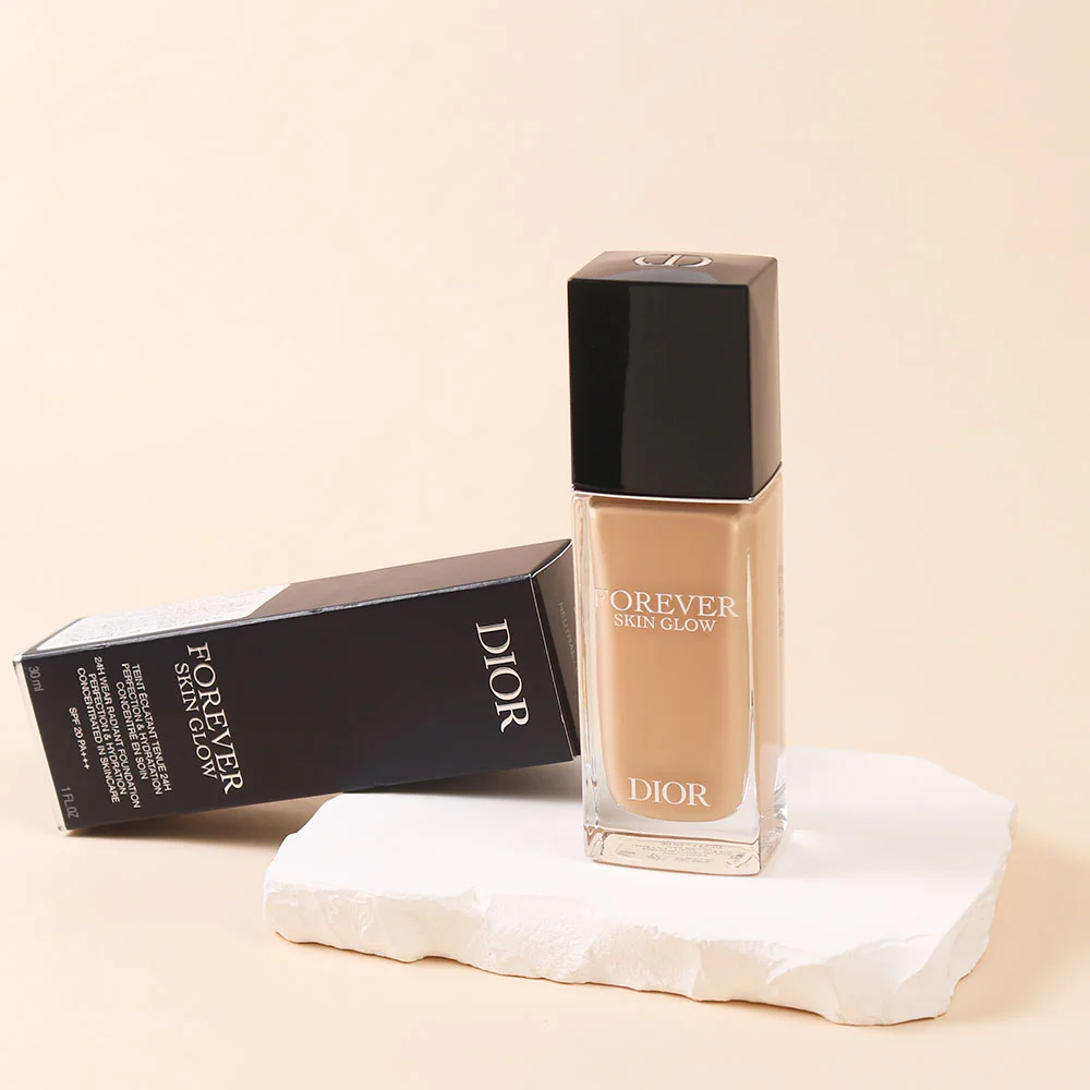 Dior Forever Skin Glow 24H Wear Radiant Perfection Skin Caring Foundation SPF 20 PA+++ 30ml