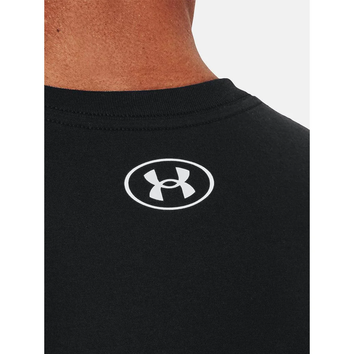 UNDER ARMOUR Camo Chest Stripe Men's Training T-Shirt - Black - L