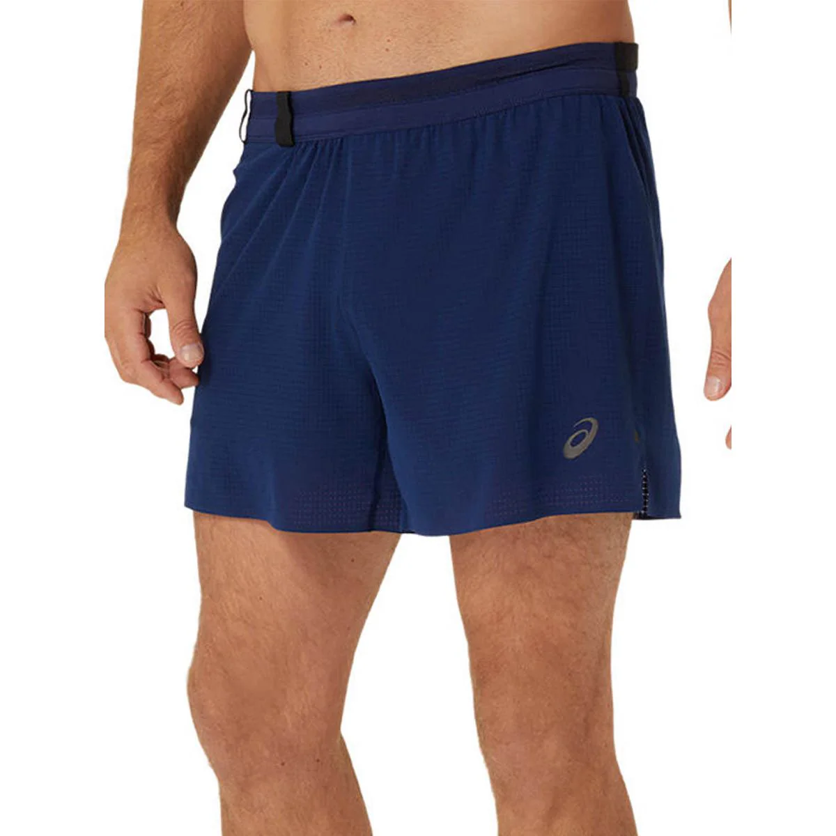Мужские беговые шорты Asics Metarun 5In — цвет синий, размер L (американский размер)