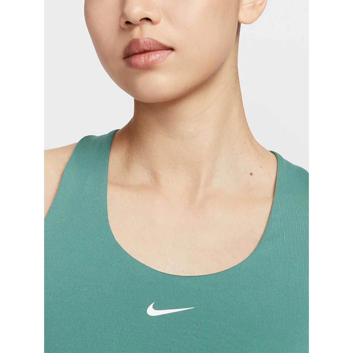 Nike Swoosh Medium-Support Padded Women's Training Tank — цвет зеленый, размер L (азиатский размер)
