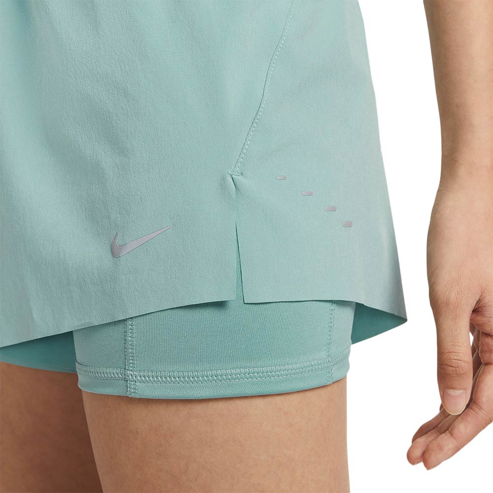 NIKE Swift Dri-FIT Mid-Rise 2-in-1 Women's Running Shorts