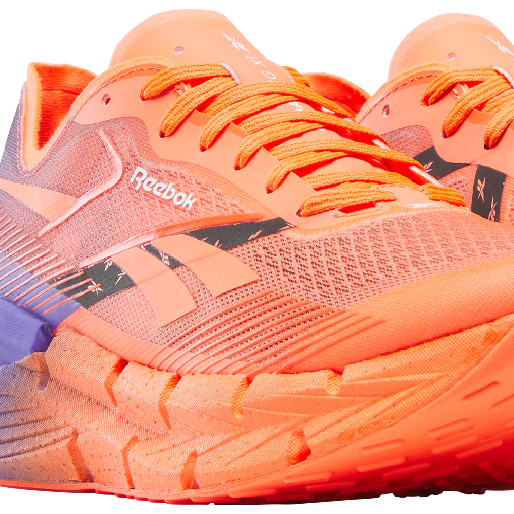 Беговые кроссовки унисекс Reebok FloatZig X1 — цвет оранжевый, размер US 10