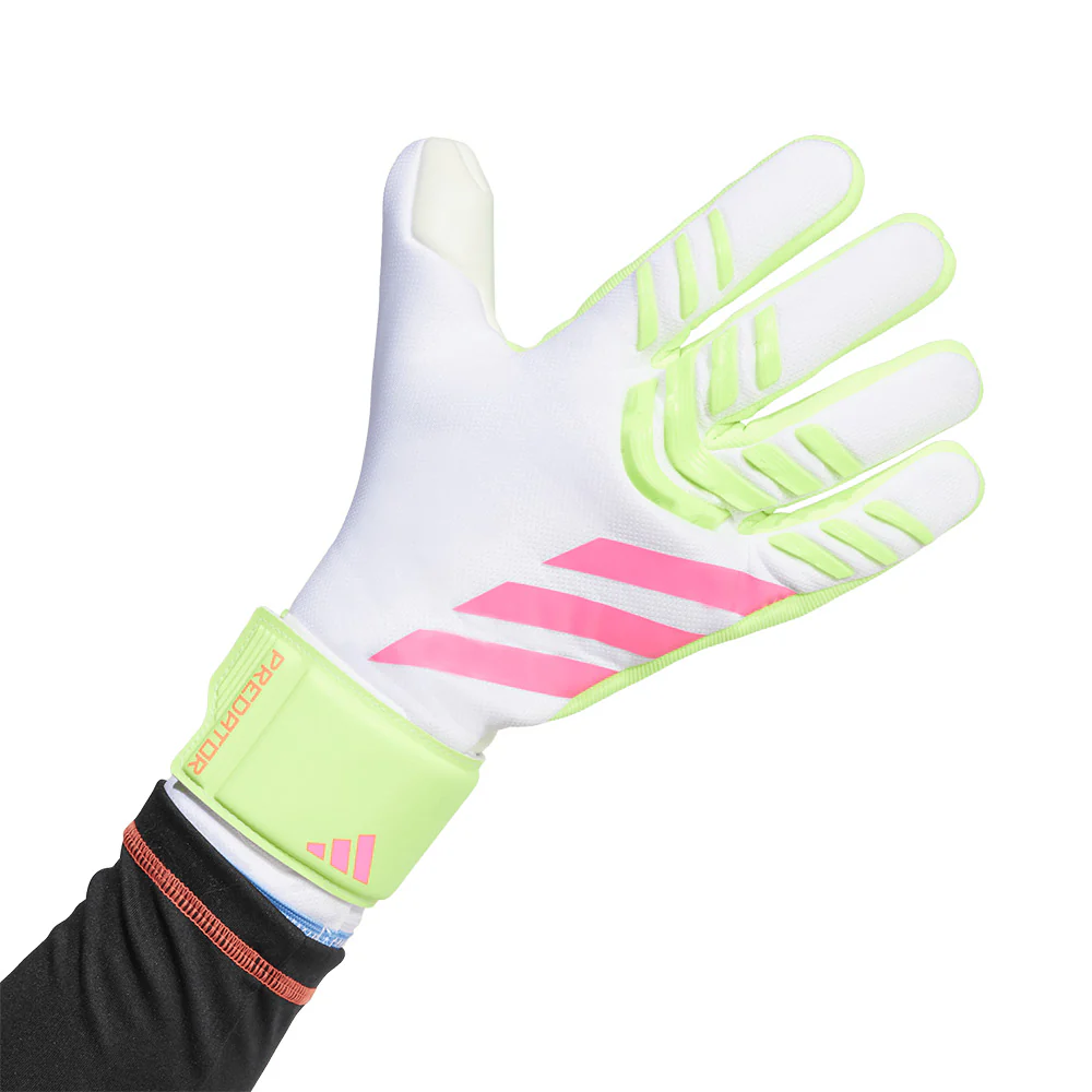 Мужские перчатки Adidas Predator League Goalkeeper — цвет белый, размер UK 7