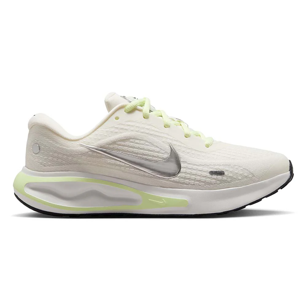 NIKE Journey Run Women's Running Shoes