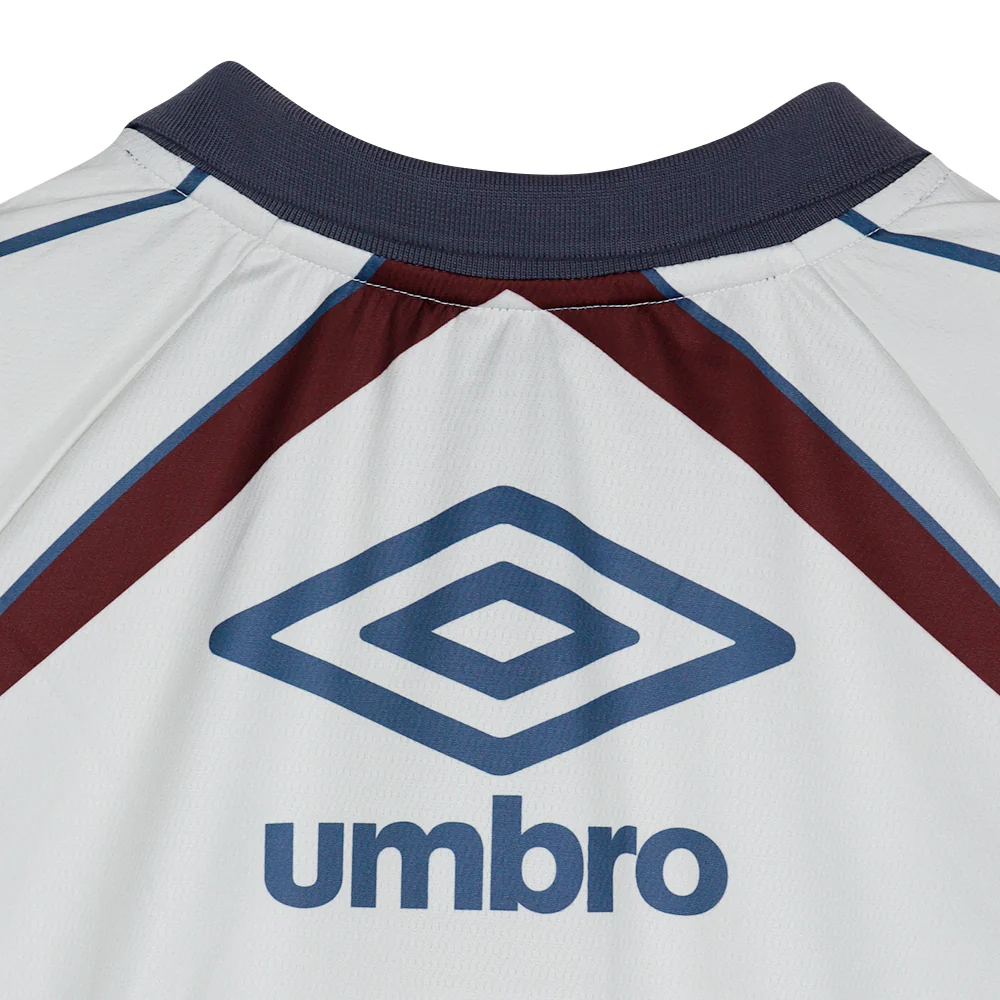 Мужская футбольная джерси Umbro Essential — цвет белый, размер 2XL (американский размер)