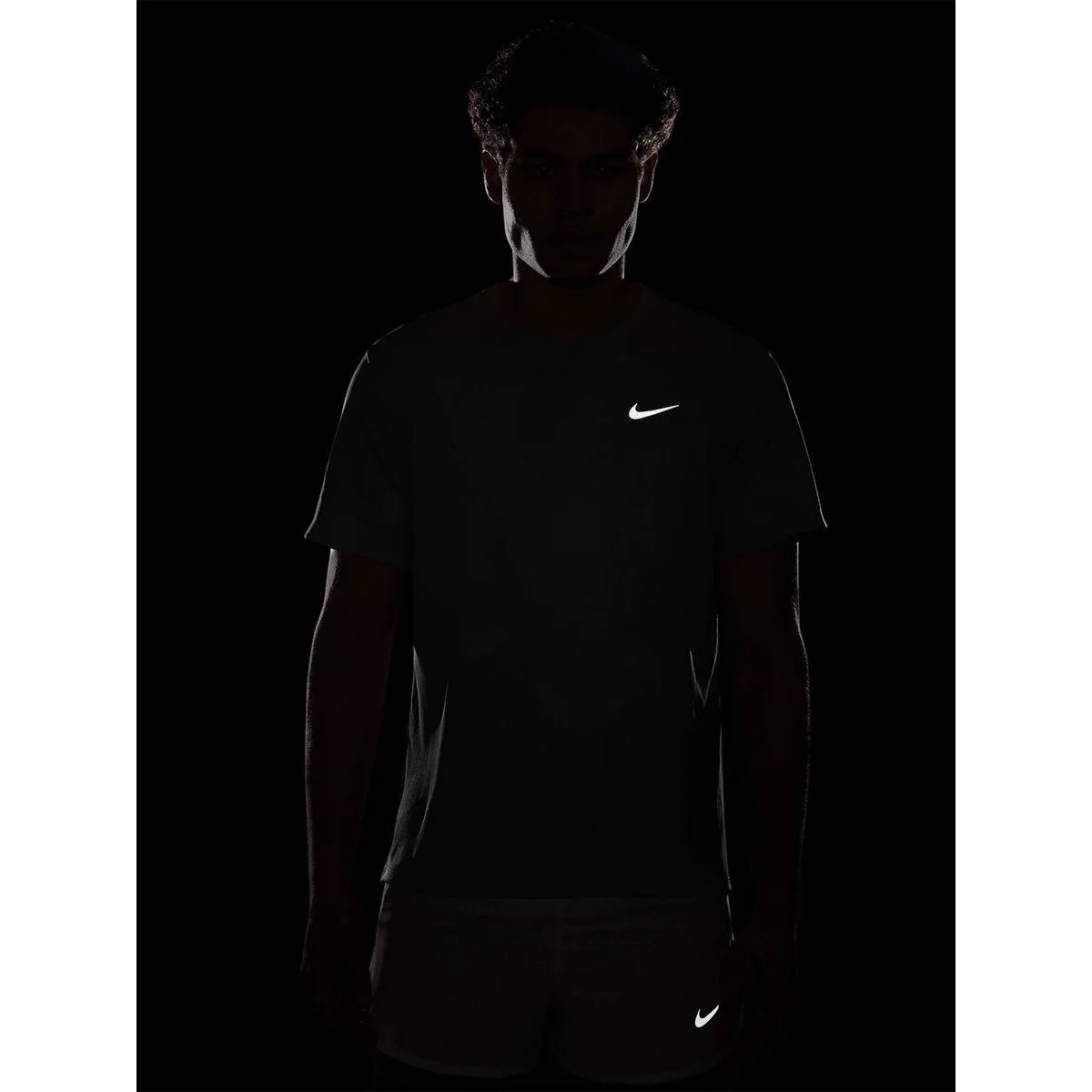 Мужская беговая футболка Nike Dri-FIT UV Miler — цвет зеленый, размер L (азиатский размер)