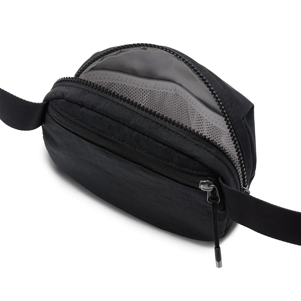 NIKE Aura Unisex Crossbody Bag - Black - ONE SIZE