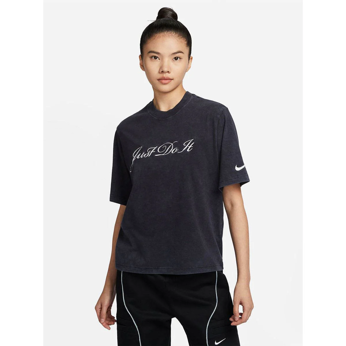 NIKE Sportswear Women's T-Shirt - Black - L (ASIAN SIZE)