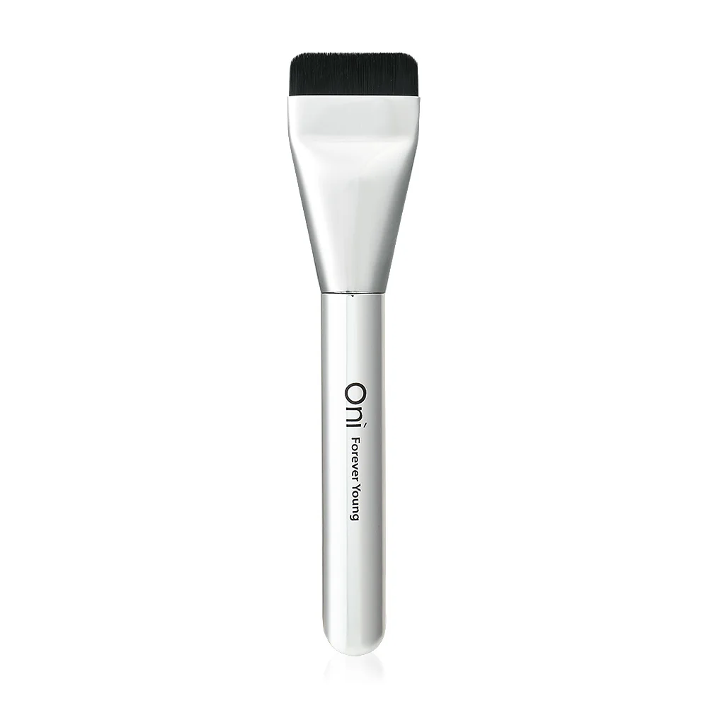 Oni Flat Foundation Brush — Plating