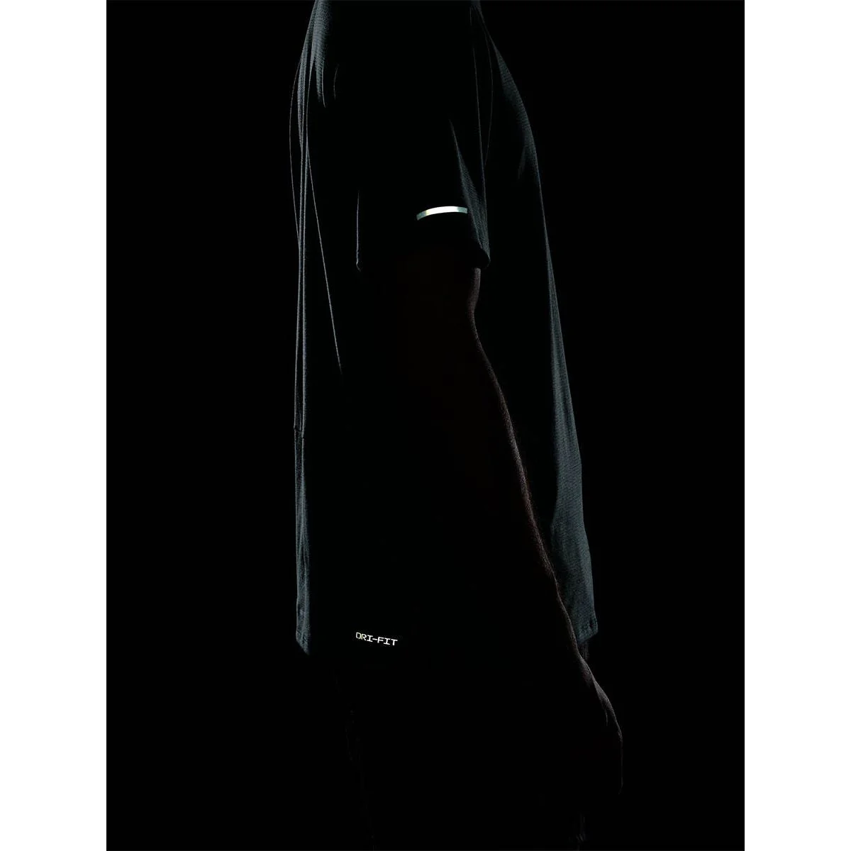 NIKE Rise 365 Running Division Men's Running T-Shirt - Green - L (ASIAN SIZE)