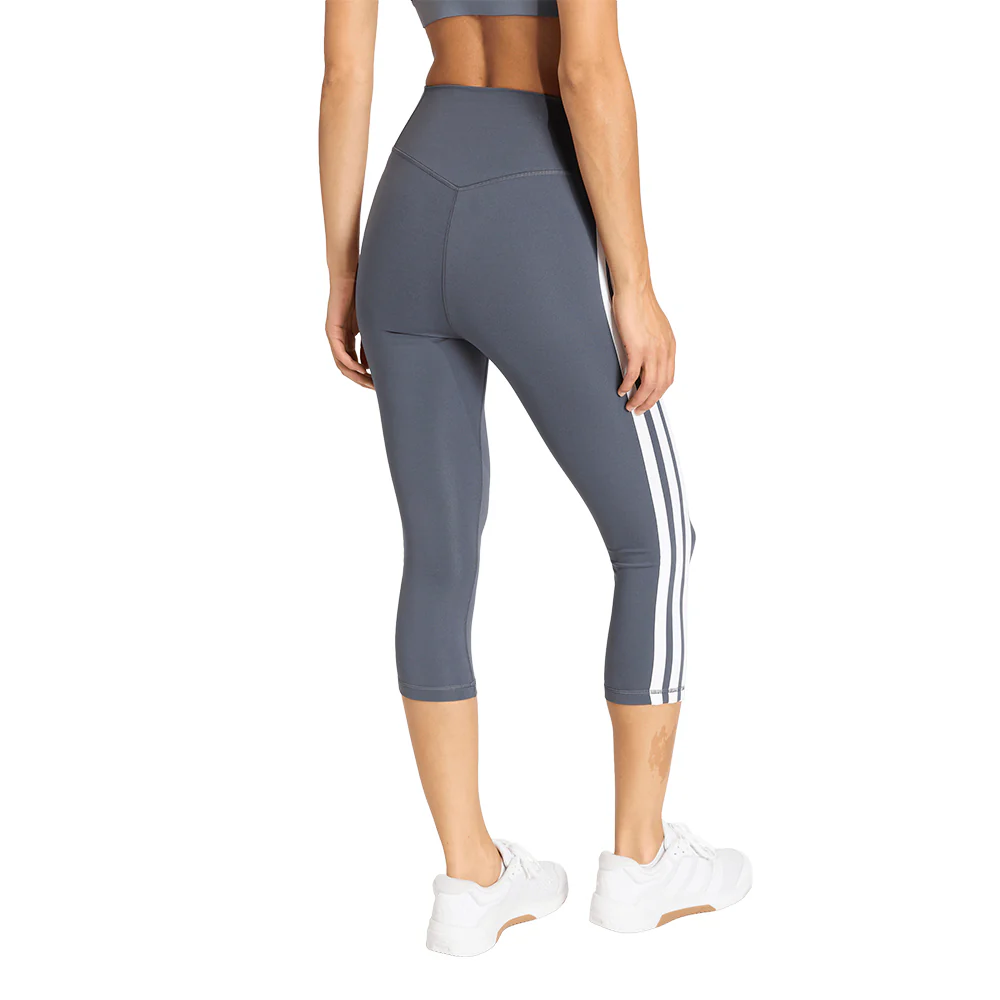Женские тренировочные легинсы Adidas Optime Essentials Workout 3-Stripes 3/4 — цвет серый, размер L (азиатский размер)