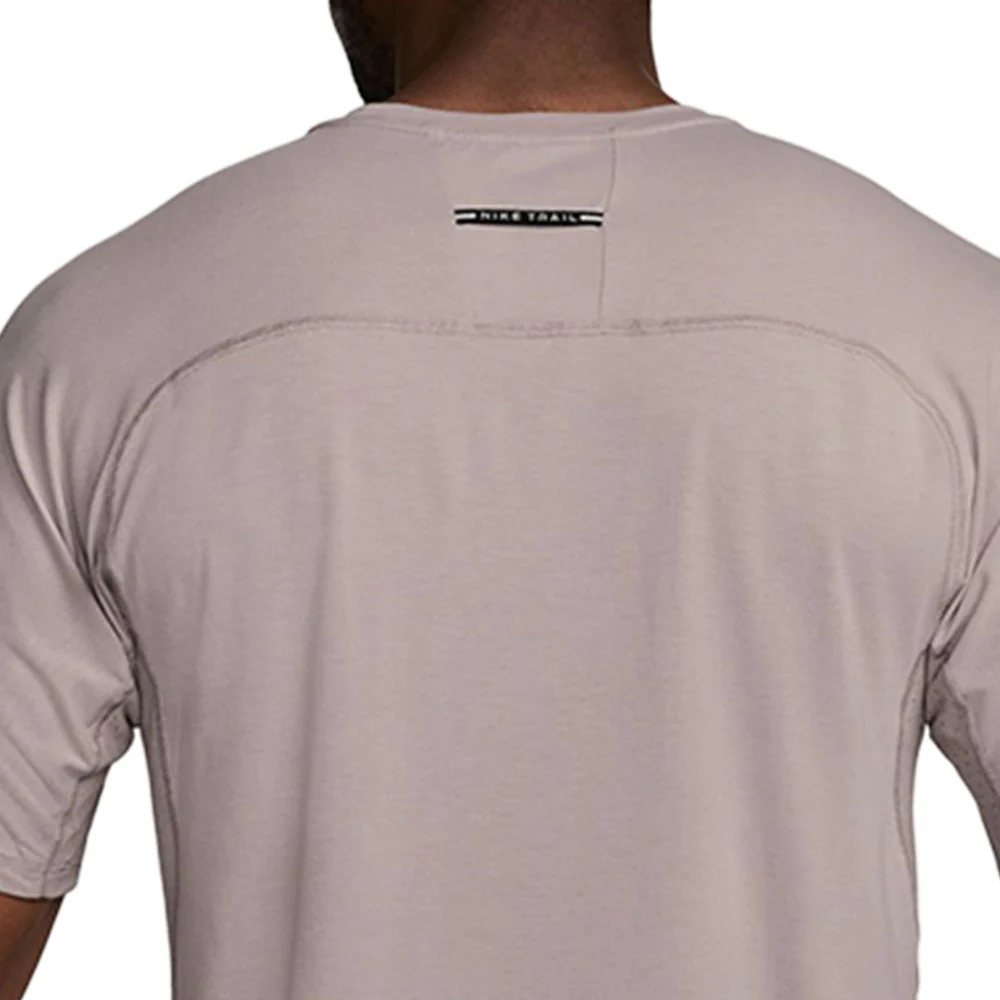 NIKE Trail Solar Chase Men's Running T-Shirt